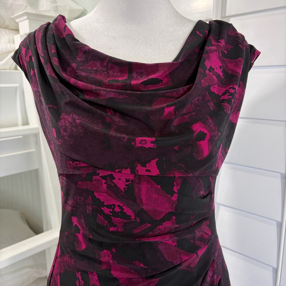 LRL Abstract Berry Midi Dress (6) - Picture 4 of 10